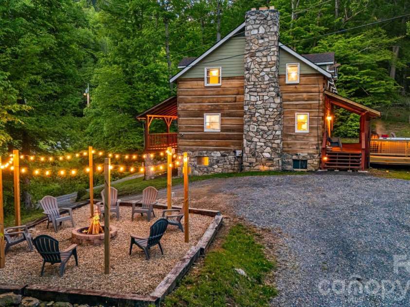 114 Johns Creek Road, Canton, NC 28716.  MLS# CAR4362839, YatesRealty ID 7188. 