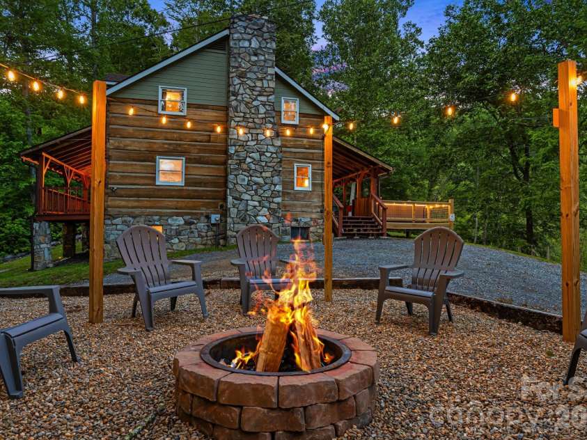 114 Johns Creek Road, Canton, NC 28716.  MLS# CAR4362839, YatesRealty ID 7188. 