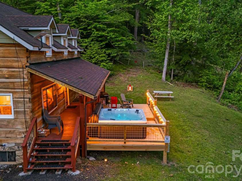 114 Johns Creek Road, Canton, NC 28716.  MLS# CAR4362839, YatesRealty ID 7188. 