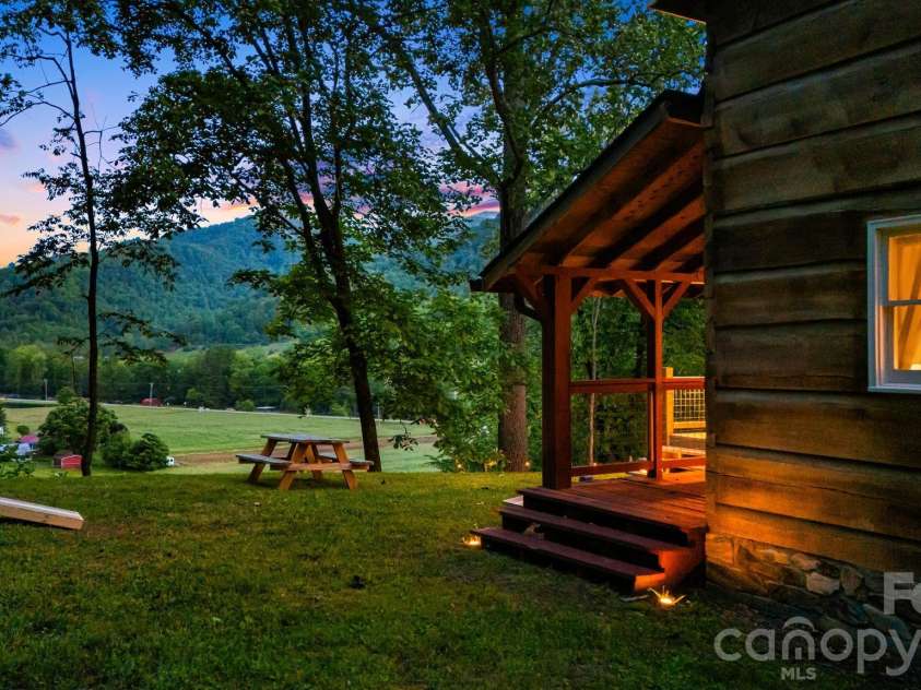 114 Johns Creek Road, Canton, NC 28716.  MLS# CAR4362839, YatesRealty ID 7188. 