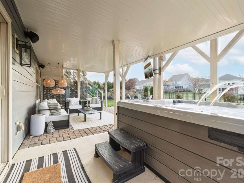 17549 Julees Walk Lane, Davidson, NC 28036.  MLS# CAR4358024, YatesRealty ID 7189. 