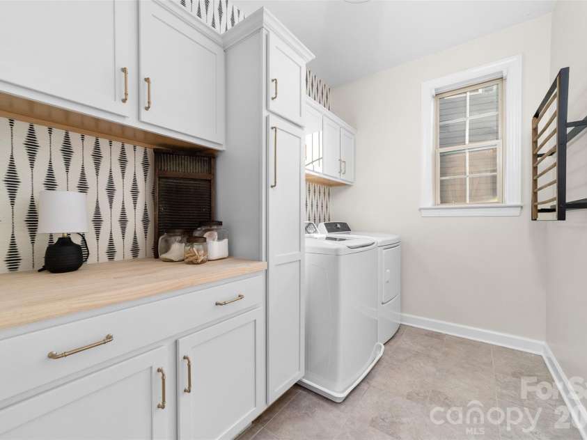 17549 Julees Walk Lane, Davidson, NC 28036.  MLS# CAR4358024, YatesRealty ID 7189. 