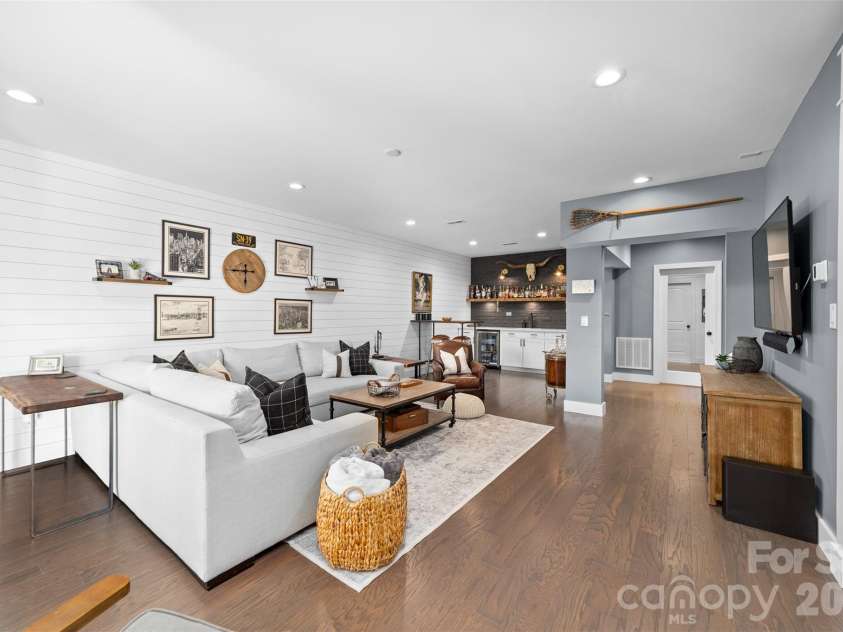 17549 Julees Walk Lane, Davidson, NC 28036.  MLS# CAR4358024, YatesRealty ID 7189. 