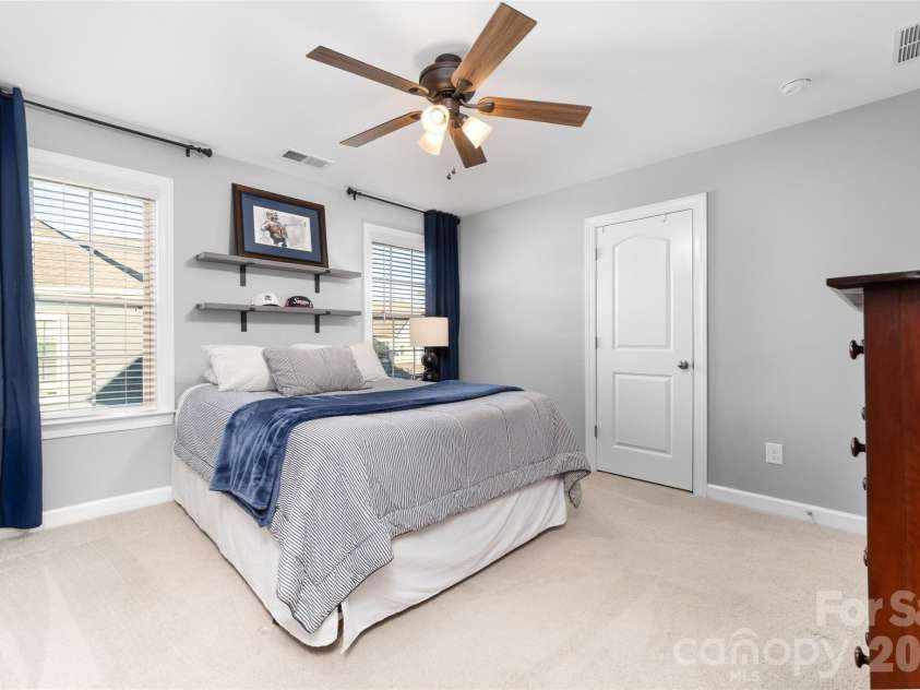 17549 Julees Walk Lane, Davidson, NC 28036.  MLS# CAR4358024, YatesRealty ID 7189. 