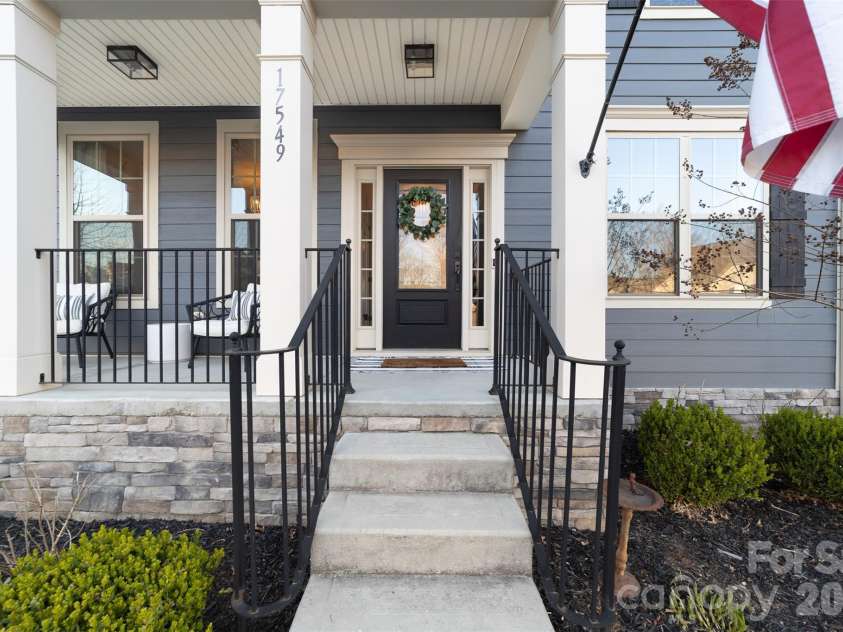 17549 Julees Walk Lane, Davidson, NC 28036.  MLS# CAR4358024, YatesRealty ID 7189. 