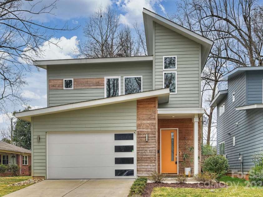 3126 Creighton Drive, Charlotte, NC 28205.  MLS# CAR4221610, YatesRealty ID 7189. 