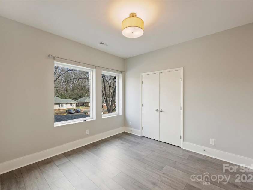 3126 Creighton Drive, Charlotte, NC 28205.  MLS# CAR4221610, YatesRealty ID 7189. 