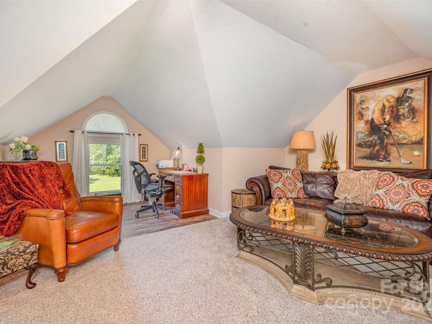 10227 Mount Holly Road, Charlotte, NC 28214.  MLS# CAR4168183, YatesRealty ID 719. 