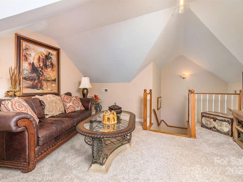 10227 Mount Holly Road, Charlotte, NC 28214.  MLS# CAR4168183, YatesRealty ID 719. 