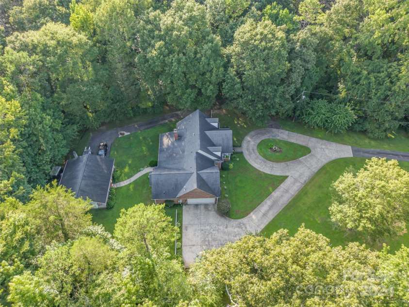10227 Mount Holly Road, Charlotte, NC 28214.  MLS# CAR4168183, YatesRealty ID 719. 