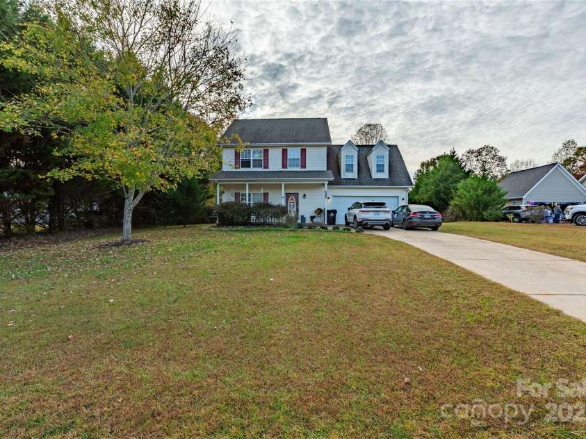 505 Coffeetree Lane, Stanley, NC 28164.  MLS# CAR4316855, YatesRealty ID 719. 