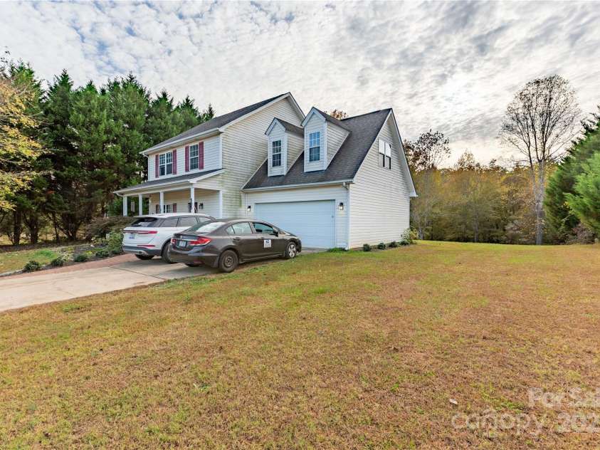 505 Coffeetree Lane, Stanley, NC 28164.  MLS# CAR4316855, YatesRealty ID 719. 