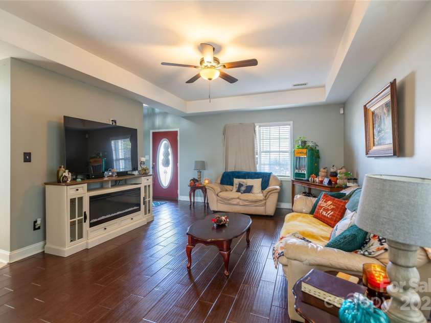 505 Coffeetree Lane, Stanley, NC 28164.  MLS# CAR4316855, YatesRealty ID 719. 