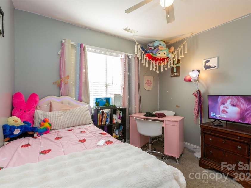 505 Coffeetree Lane, Stanley, NC 28164.  MLS# CAR4316855, YatesRealty ID 719. 