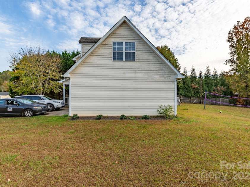 505 Coffeetree Lane, Stanley, NC 28164.  MLS# CAR4316855, YatesRealty ID 719. 