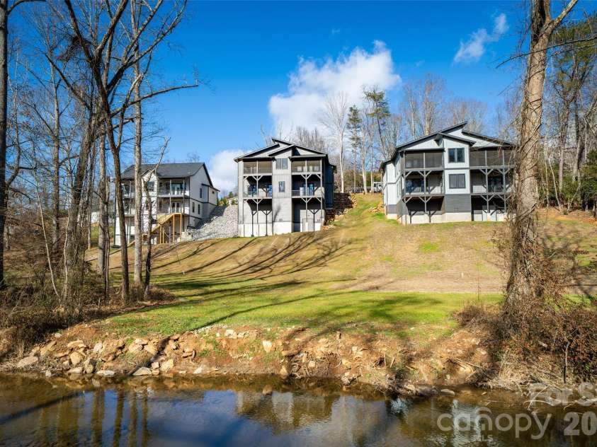 25 George Allen Ridge, Arden, NC 28704.  MLS# CAR4337077, YatesRealty ID 7190. 
