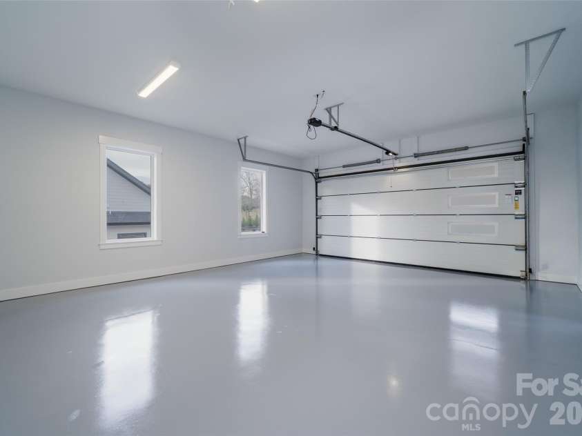 25 George Allen Ridge, Arden, NC 28704.  MLS# CAR4337077, YatesRealty ID 7190. 