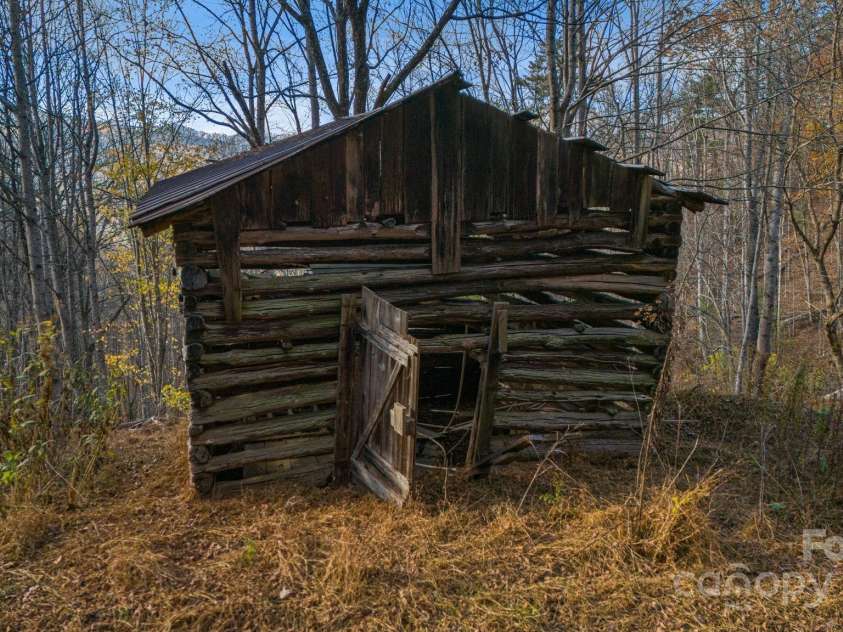 340 Wendy Avenue, Marshall, NC 28753.  MLS# CAR4210108, YatesRealty ID 7191. 