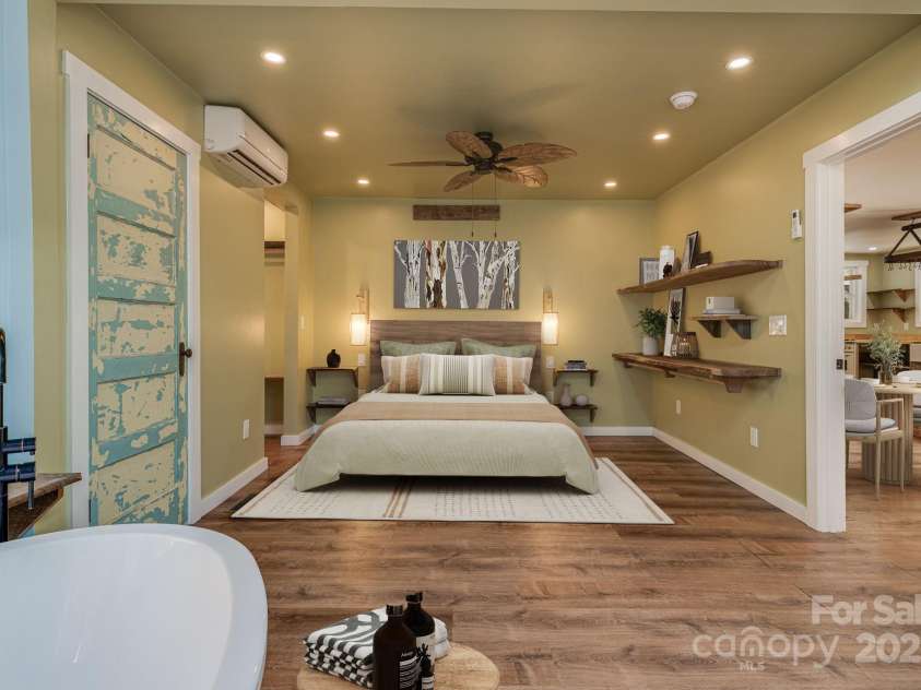 340 Wendy Avenue, Marshall, NC 28753.  MLS# CAR4210108, YatesRealty ID 7191. VIRTUALLY STAGED - Primary Bedroom off of living area