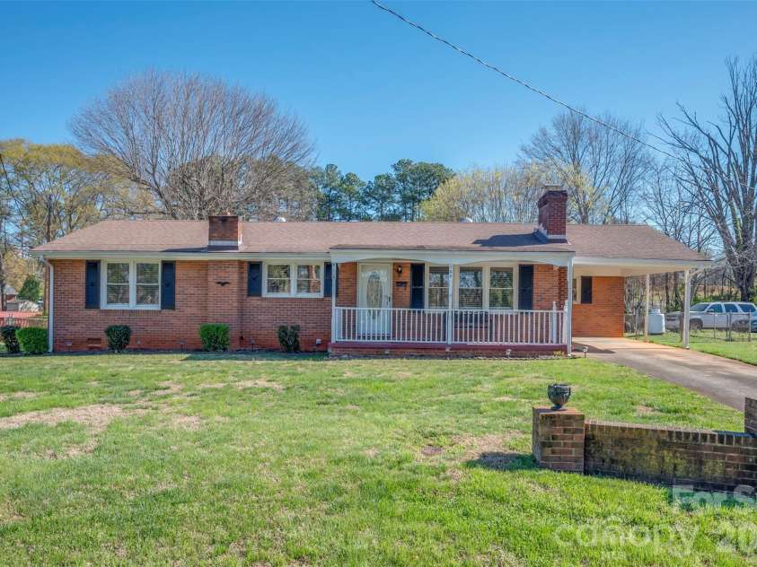 148 Westhaven Street, Forest City, NC 28043.  MLS# CAR4358705, YatesRealty ID 7192. 