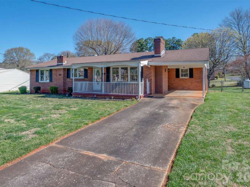 148 Westhaven Street, Forest City, NC 28043.  MLS# CAR4358705, YatesRealty ID 7192. 