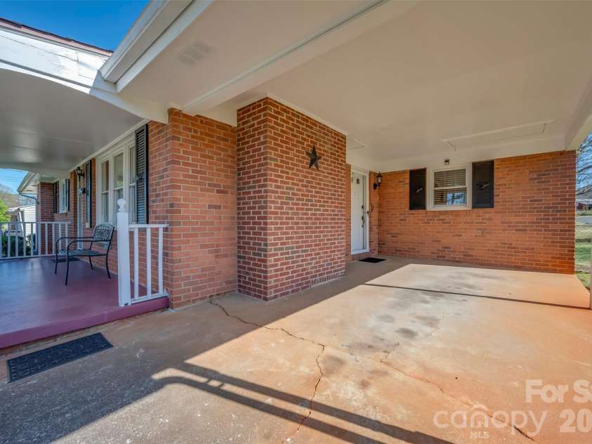 148 Westhaven Street, Forest City, NC 28043.  MLS# CAR4358705, YatesRealty ID 7192. 