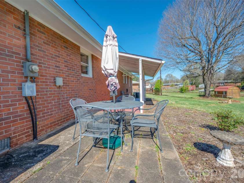 148 Westhaven Street, Forest City, NC 28043.  MLS# CAR4358705, YatesRealty ID 7192. 