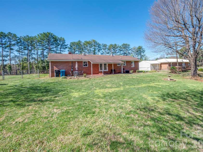 148 Westhaven Street, Forest City, NC 28043.  MLS# CAR4358705, YatesRealty ID 7192. 