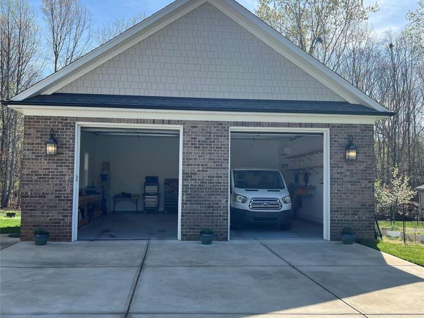 8212 Bennett Lane, Sherrills Ford, NC 28673.  MLS# CAR4239561, YatesRealty ID 7192. 