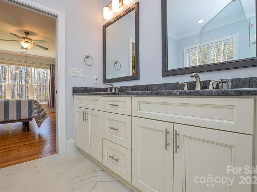 8212 Bennett Lane, Sherrills Ford, NC 28673.  MLS# CAR4239561, YatesRealty ID 7192. Double Vanity