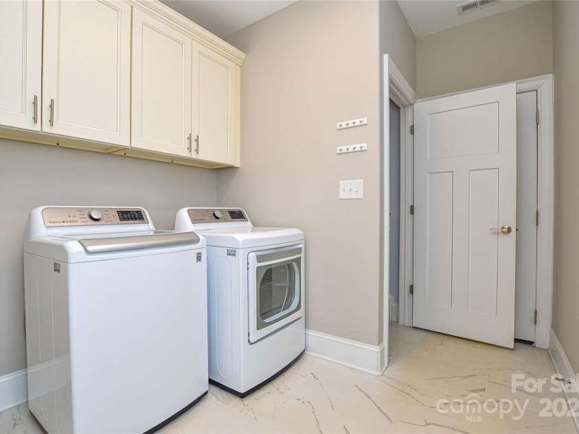 8212 Bennett Lane, Sherrills Ford, NC 28673.  MLS# CAR4239561, YatesRealty ID 7192. Laundry