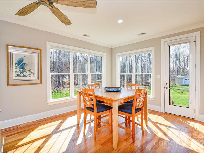 8212 Bennett Lane, Sherrills Ford, NC 28673.  MLS# CAR4239561, YatesRealty ID 7192. Sunroom