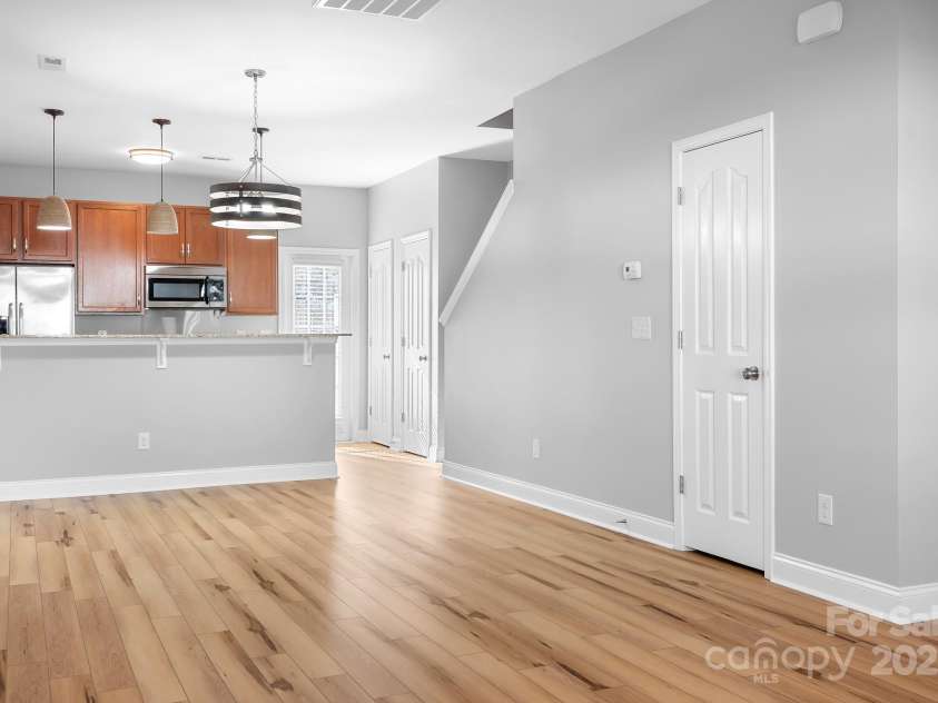 12417 Mcgrath Drive, Charlotte, NC 28269.  MLS# CAR4234181, YatesRealty ID 7194. 