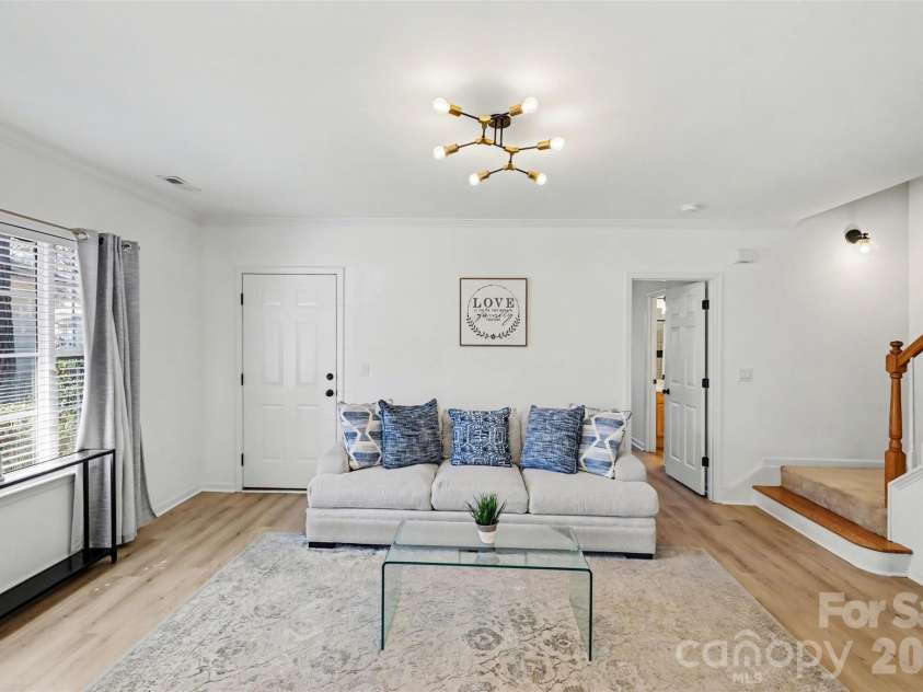 3653 Melrose Cottage Drive, Matthews, NC 28105.  MLS# CAR4350257, YatesRealty ID 7194. 