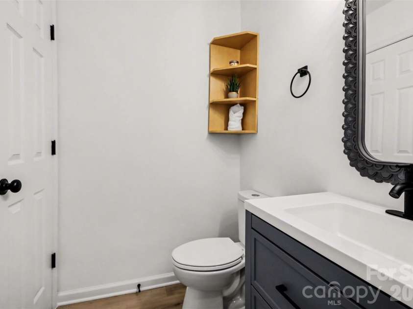 3653 Melrose Cottage Drive, Matthews, NC 28105.  MLS# CAR4350257, YatesRealty ID 7194. 