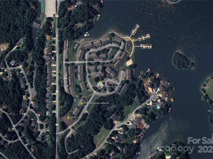 14106 Yachtsman Harbor Drive, Charlotte, NC 28278.  MLS# CAR4221329, YatesRealty ID 7195. This Lake Wylie waterfront community has a community boat slip, community dock and a paddlesport launch site.