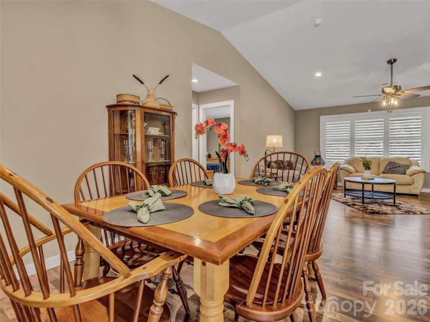 212 Walt Drive, Hendersonville, NC 28792.  MLS# CAR4299094, YatesRealty ID 7196. 