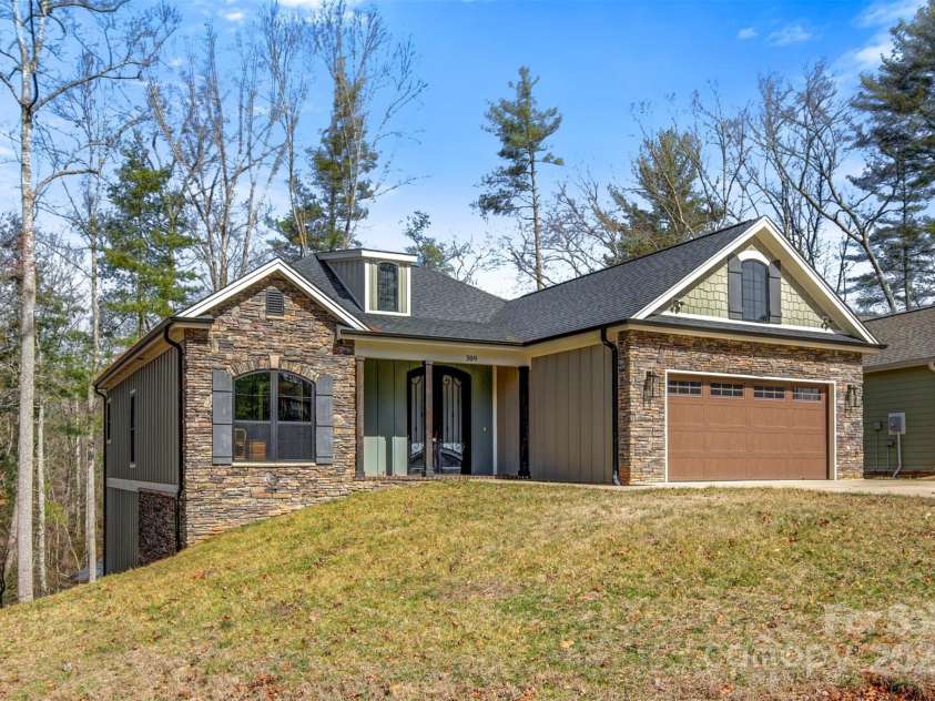 309 Sassafras Court, Lenoir, NC 28645.  MLS# CAR4185279, YatesRealty ID 7196. 