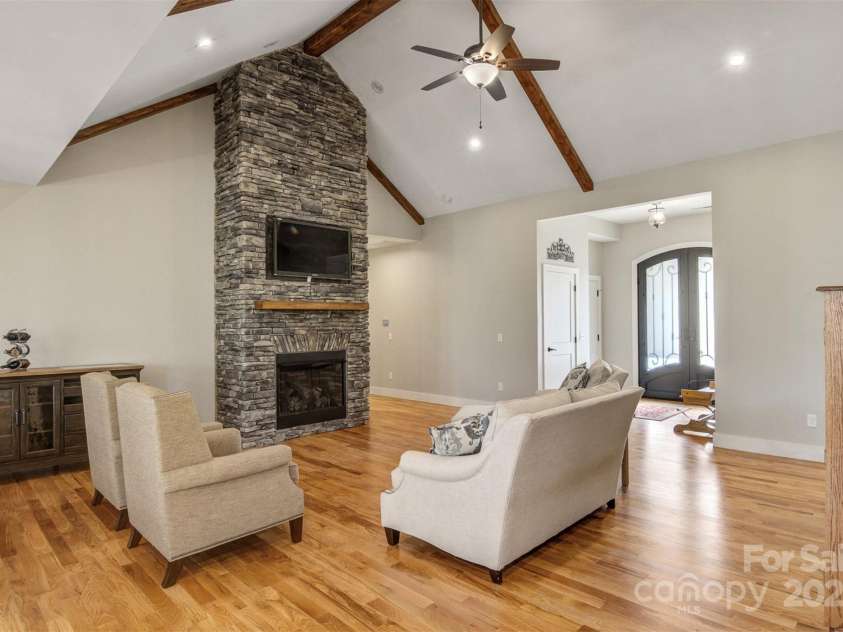 309 Sassafras Court, Lenoir, NC 28645.  MLS# CAR4185279, YatesRealty ID 7196. 