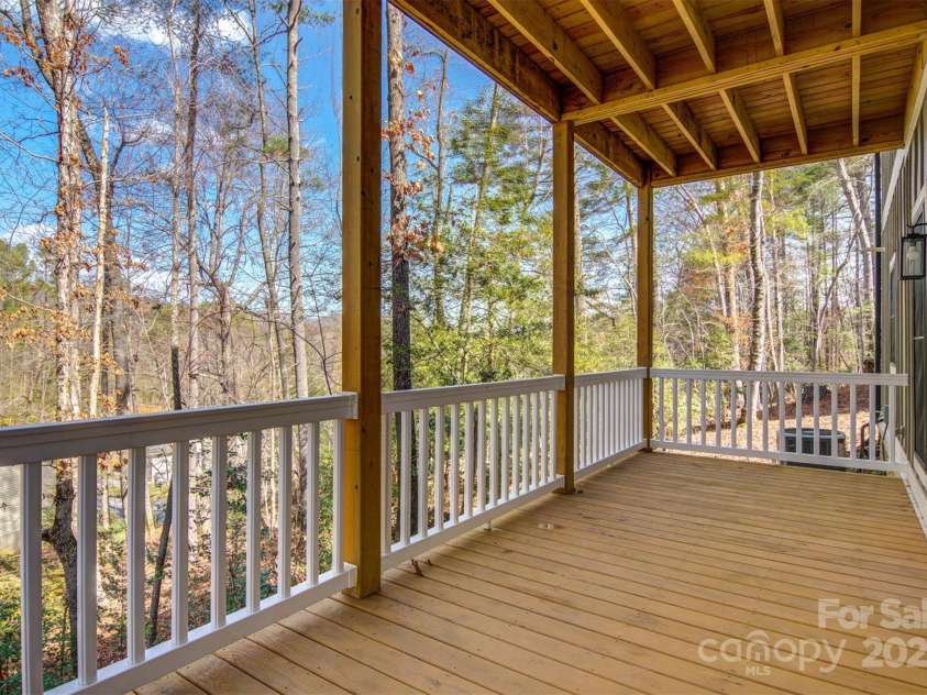 309 Sassafras Court, Lenoir, NC 28645.  MLS# CAR4185279, YatesRealty ID 7196. 
