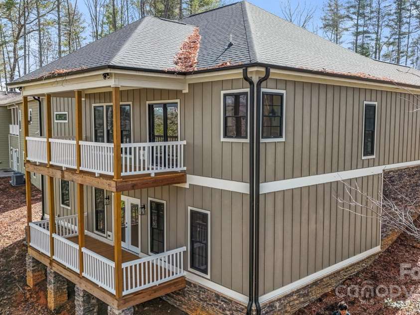 309 Sassafras Court, Lenoir, NC 28645.  MLS# CAR4185279, YatesRealty ID 7196. 