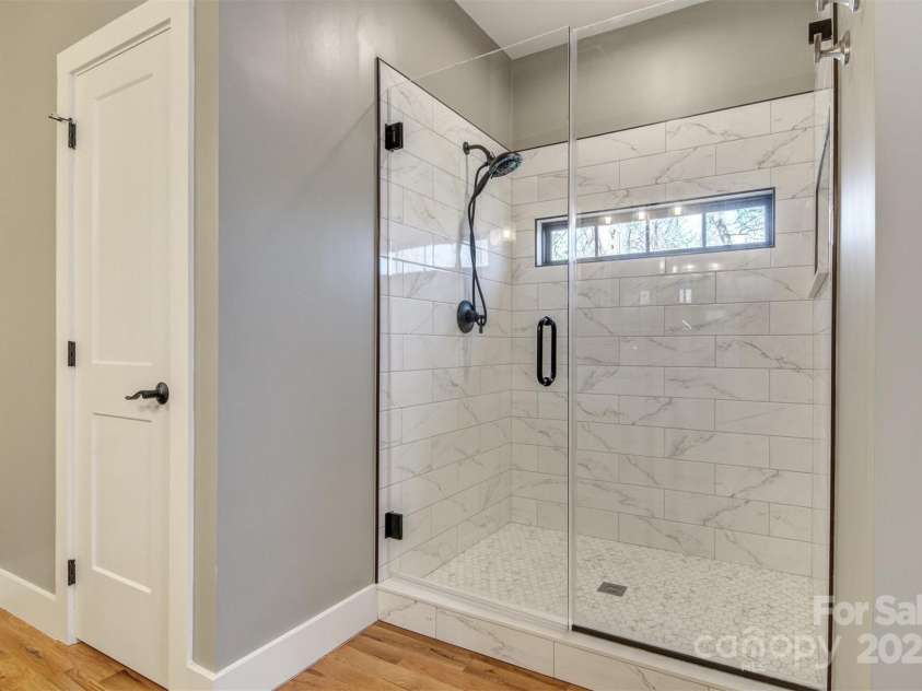 309 Sassafras Court, Lenoir, NC 28645.  MLS# CAR4316809, YatesRealty ID 7196. 