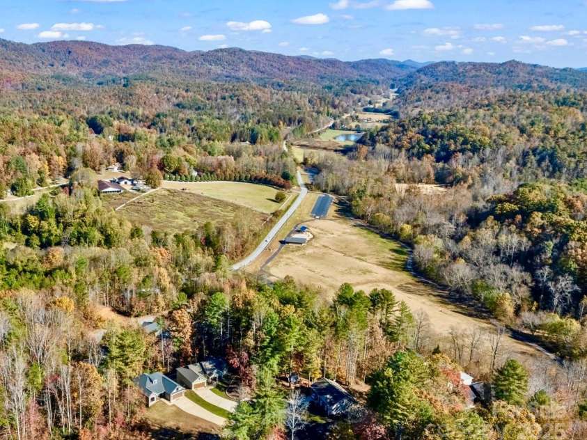 309 Sassafras Court, Lenoir, NC 28645.  MLS# CAR4316809, YatesRealty ID 7196. 