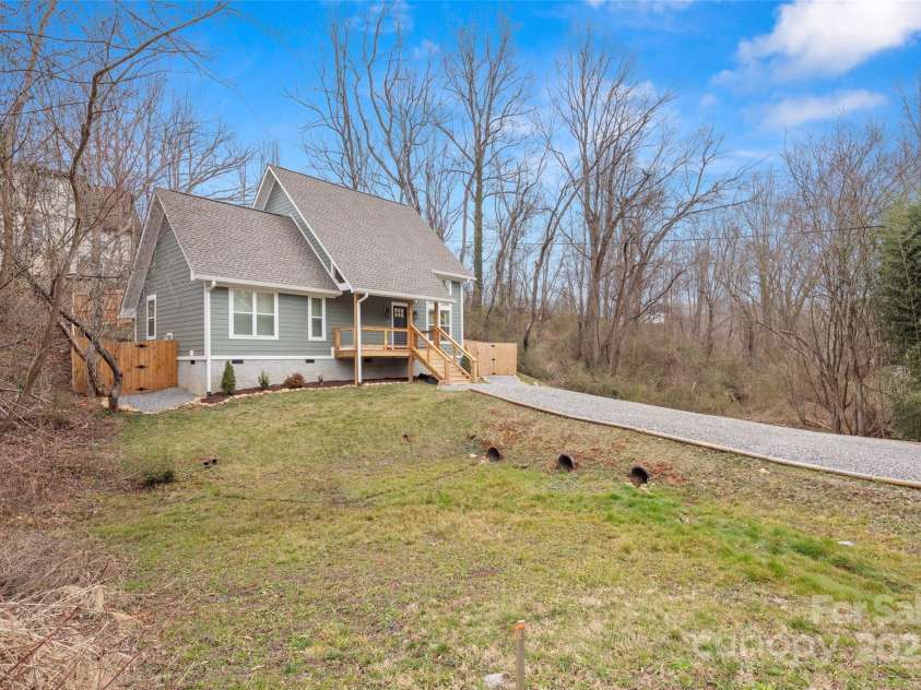 15 Hemlock Drive, Asheville, NC 28806.  MLS# CAR4232491, YatesRealty ID 7197. House sits back on the property