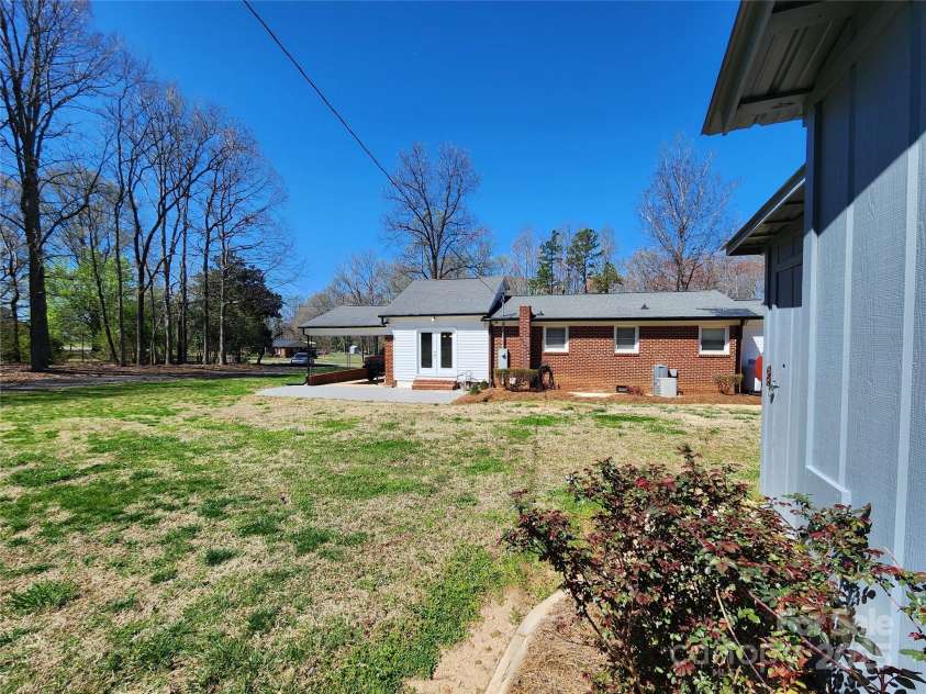 1730 Martin Road, Kings Mountain, NC 28086.  MLS# CAR4237784, YatesRealty ID 7198. 