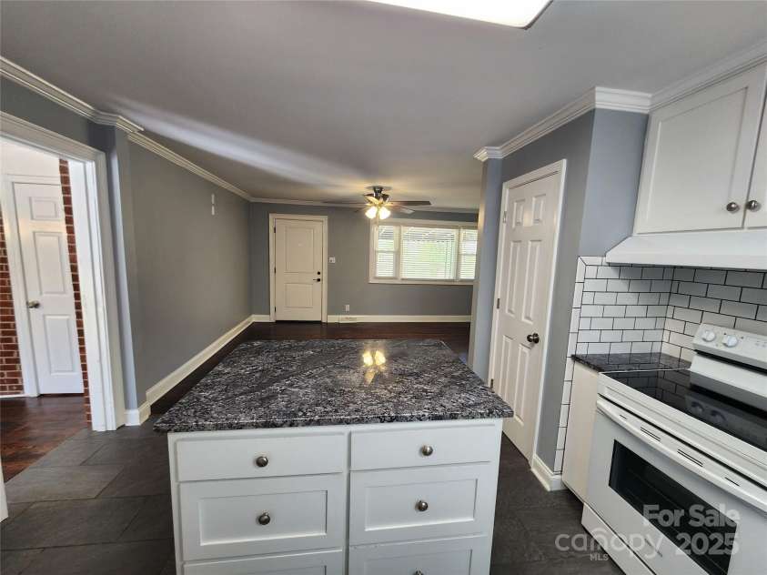 1730 Martin Road, Kings Mountain, NC 28086.  MLS# CAR4237784, YatesRealty ID 7198. 