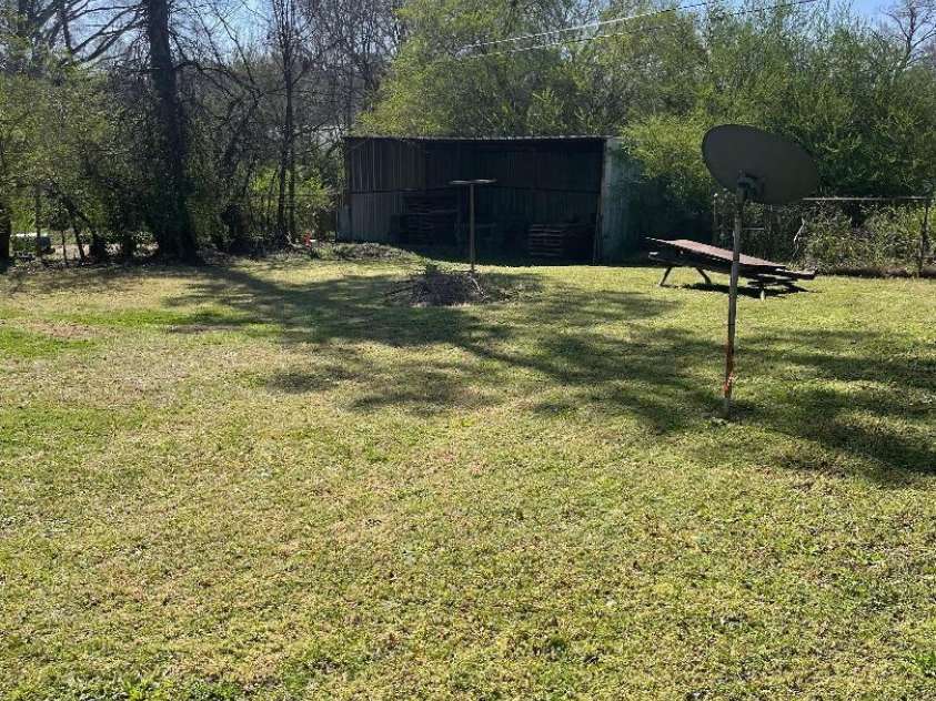 529 Devine Street, Chester, SC 29706.  MLS# CAR4237491, YatesRealty ID 7199. 