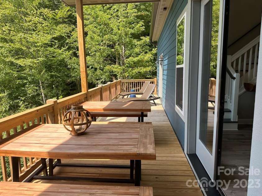 1105 Falls View Drive, Bryson City, NC 28713.  MLS# CAR4101979, YatesRealty ID 72. Main Floor Deck