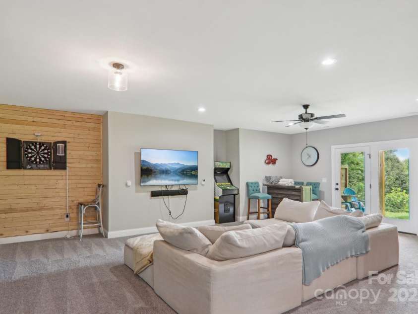 1105 Falls View Drive, Bryson City, NC 28713.  MLS# CAR4295433, YatesRealty ID 72. 