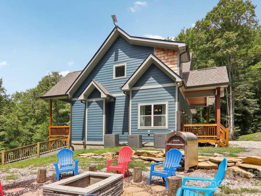 1105 Falls View Drive, Bryson City, NC 28713.  MLS# CAR4295433, YatesRealty ID 72. 